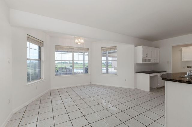 1812 Settlers Court Drive, Sealy, TX 77474