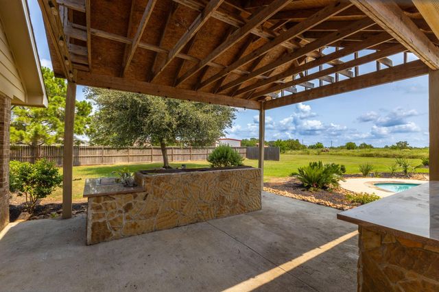 1812 Settlers Court Drive, Sealy, TX 77474