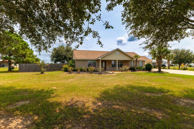 1812 Settlers Court Drive, Sealy, TX 77474