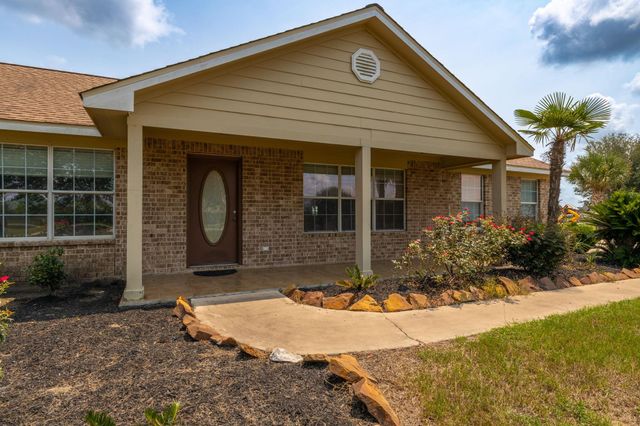 1812 Settlers Court Drive, Sealy, TX 77474