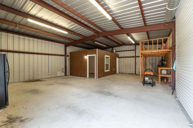 1812 Settlers Court Drive, Sealy, TX 77474