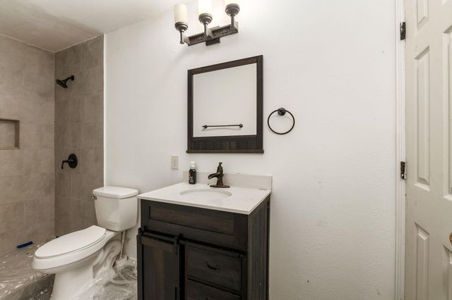 1812 Settlers Court Drive, Sealy, TX 77474