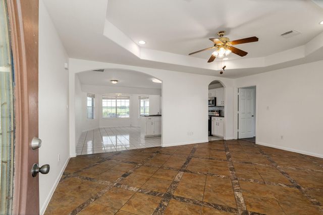 1812 Settlers Court Drive, Sealy, TX 77474