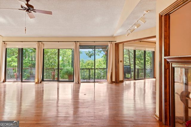 214 Ponderosa Lane, Waleska, GA 30183