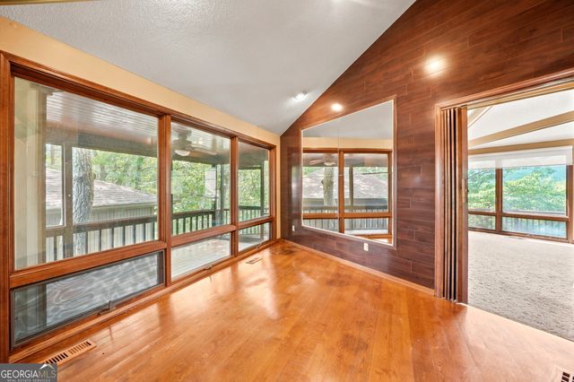 214 Ponderosa Lane, Waleska, GA 30183