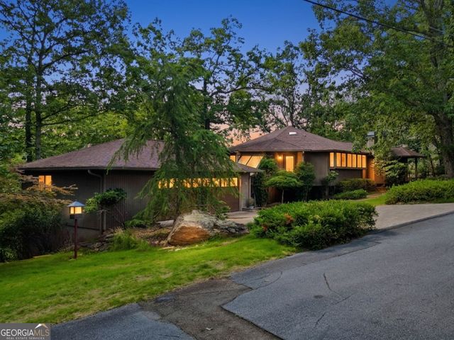 214 Ponderosa Lane, Waleska, GA 30183