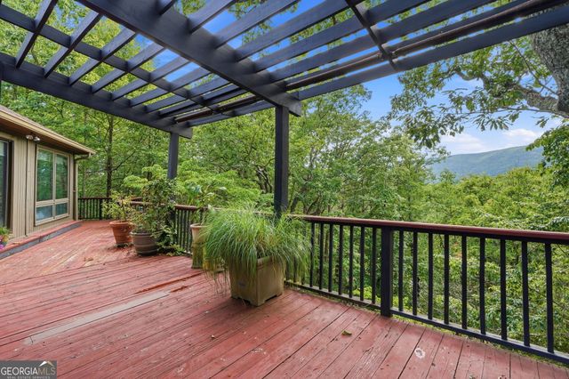 214 Ponderosa Lane, Waleska, GA 30183