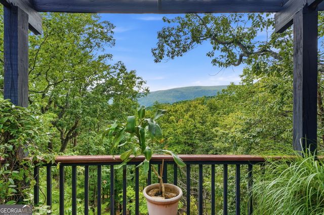 214 Ponderosa Lane, Waleska, GA 30183
