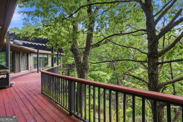 214 Ponderosa Lane, Waleska, GA 30183