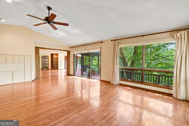 214 Ponderosa Lane, Waleska, GA 30183