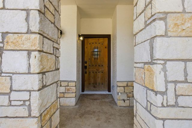 4110 Tyx TRL, Spicewood, TX 78669