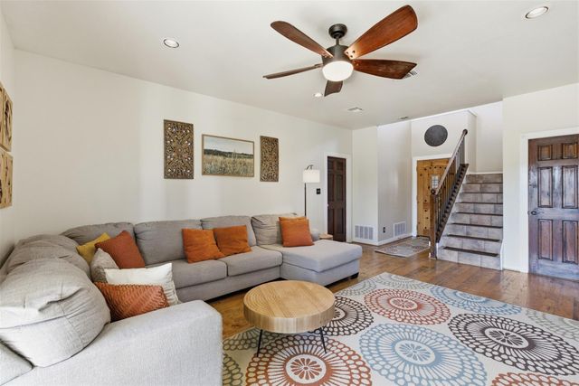 4110 Tyx TRL, Spicewood, TX 78669