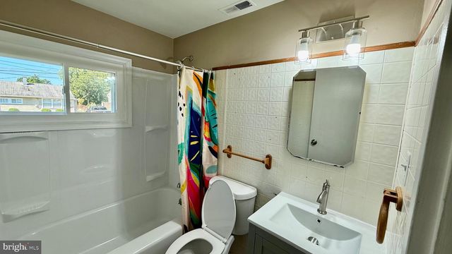 2429 BRUNSWICK RD, Baltimore, MD 21227