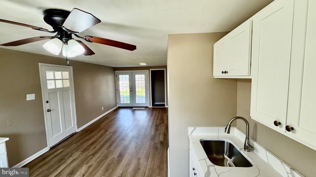 2429 BRUNSWICK RD, Baltimore, MD 21227