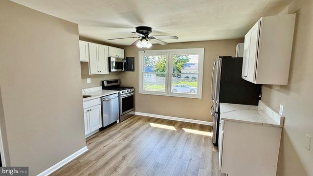 2429 BRUNSWICK RD, Baltimore, MD 21227