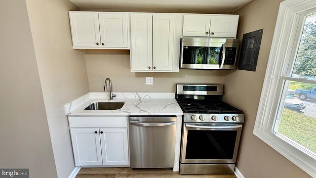 2429 BRUNSWICK RD, Baltimore, MD 21227