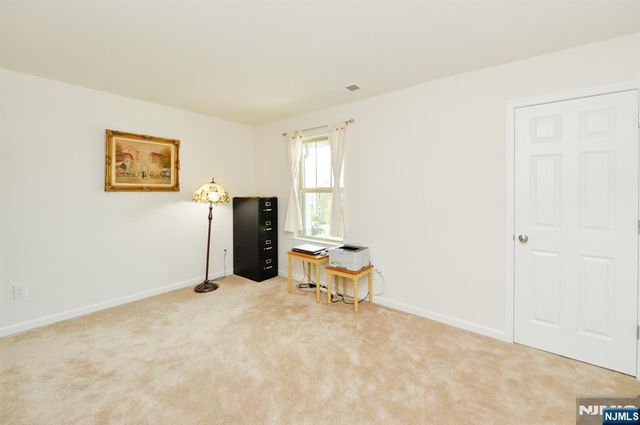 27 Winfield Drive 903, Woodcliff Lake, NJ 07677
