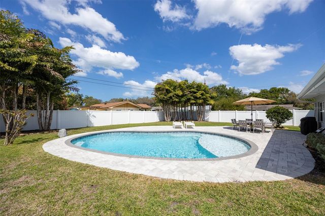 2396 MANGRUM DR, Dunedin, FL 34698