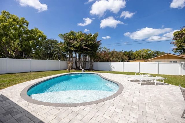 2396 MANGRUM DR, Dunedin, FL 34698