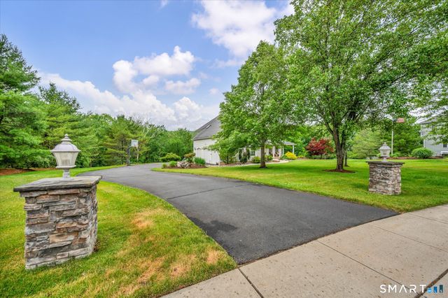 193 Scarborough Lane, Middletown, CT 06457