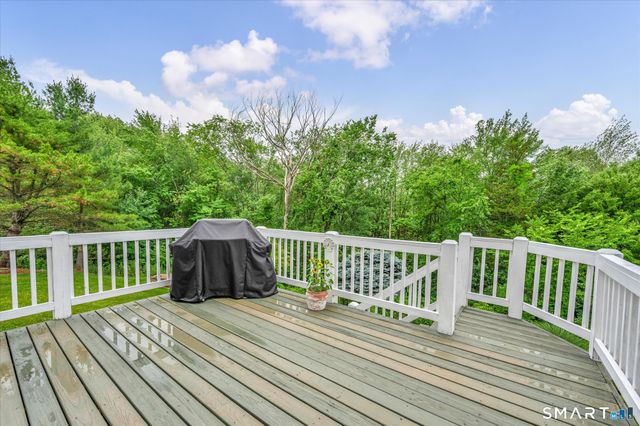 193 Scarborough Lane, Middletown, CT 06457