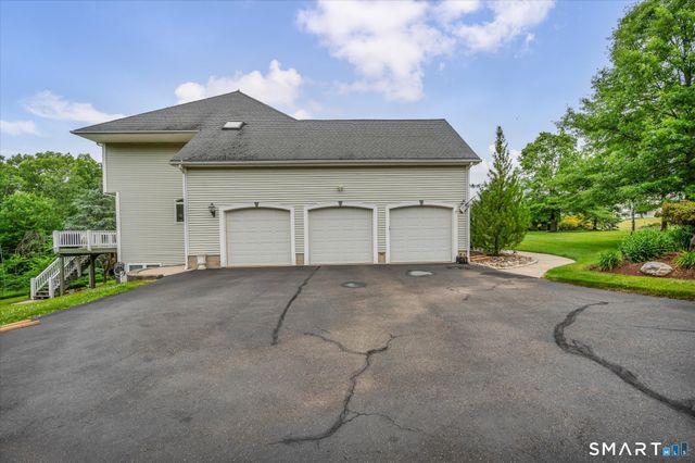 193 Scarborough Lane, Middletown, CT 06457