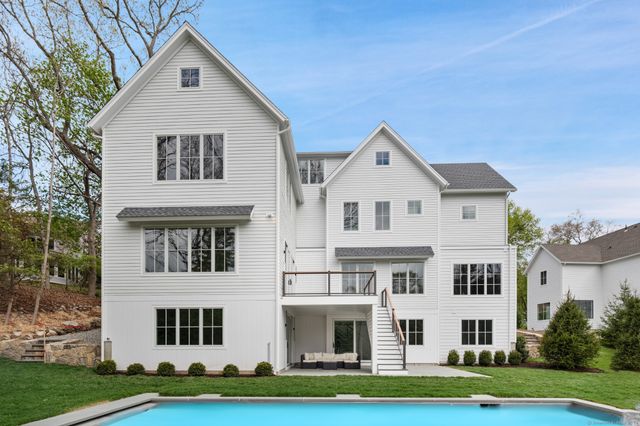 102 Compo Road South, Westport, CT 06880