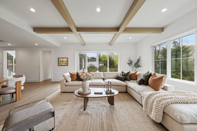 102 Compo Road South, Westport, CT 06880