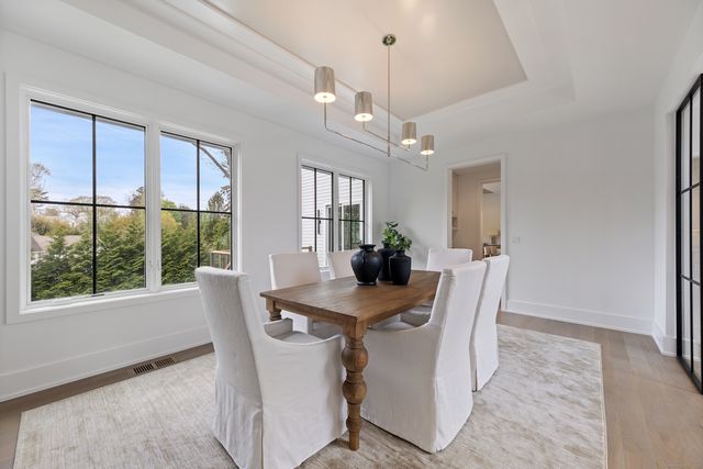 102 Compo Road South, Westport, CT 06880