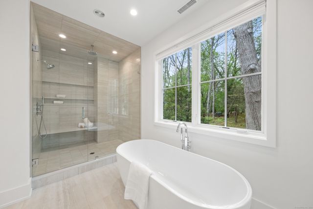 102 Compo Road South, Westport, CT 06880