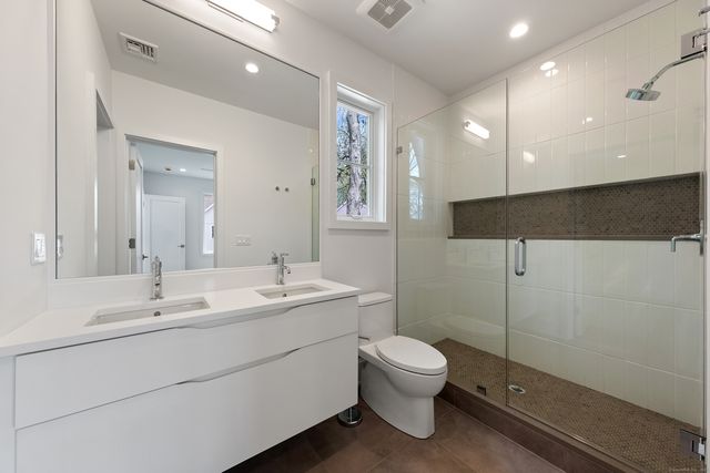 102 Compo Road South, Westport, CT 06880