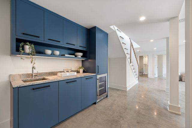 102 Compo Road South, Westport, CT 06880