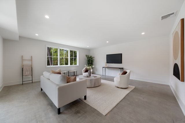 102 Compo Road South, Westport, CT 06880