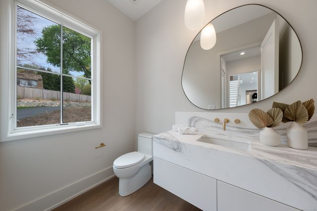 102 Compo Road South, Westport, CT 06880