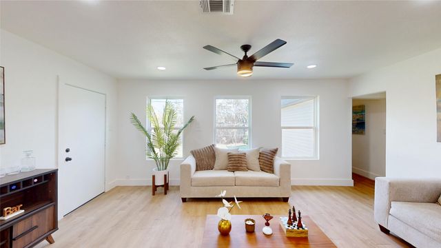 5417 Westhaven Drive, Fort Worth, TX 76132