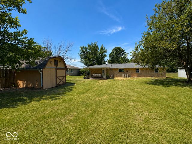 8 S Scatterfield Road, Anderson, IN 46012