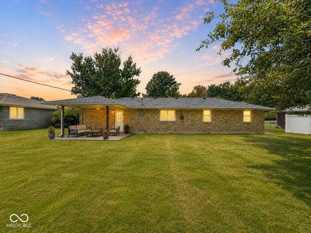 8 S Scatterfield Road, Anderson, IN 46012