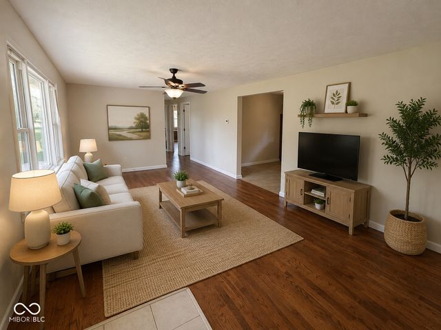 8 S Scatterfield Road, Anderson, IN 46012