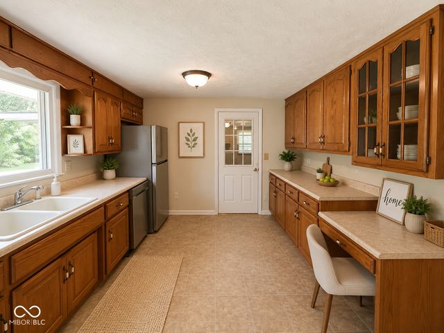 8 S Scatterfield Road, Anderson, IN 46012
