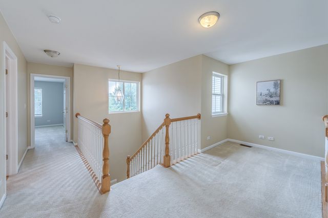 321 Grand Ridge Road 321, St. Charles, IL 60175