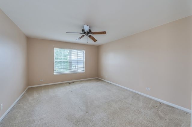 321 Grand Ridge Road 321, St. Charles, IL 60175