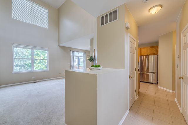 321 Grand Ridge Road 321, St. Charles, IL 60175