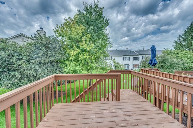 321 Grand Ridge Road 321, St. Charles, IL 60175