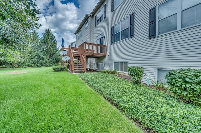 321 Grand Ridge Road 321, St. Charles, IL 60175