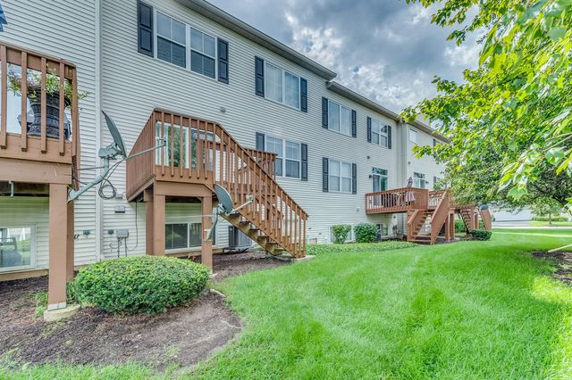 321 Grand Ridge Road 321, St. Charles, IL 60175