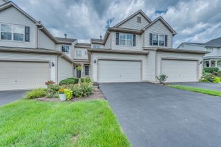 321 Grand Ridge Road 321, St. Charles, IL 60175