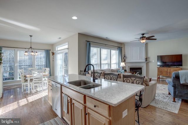 30 BRATTLEBORO CT, Medford, NJ 08055