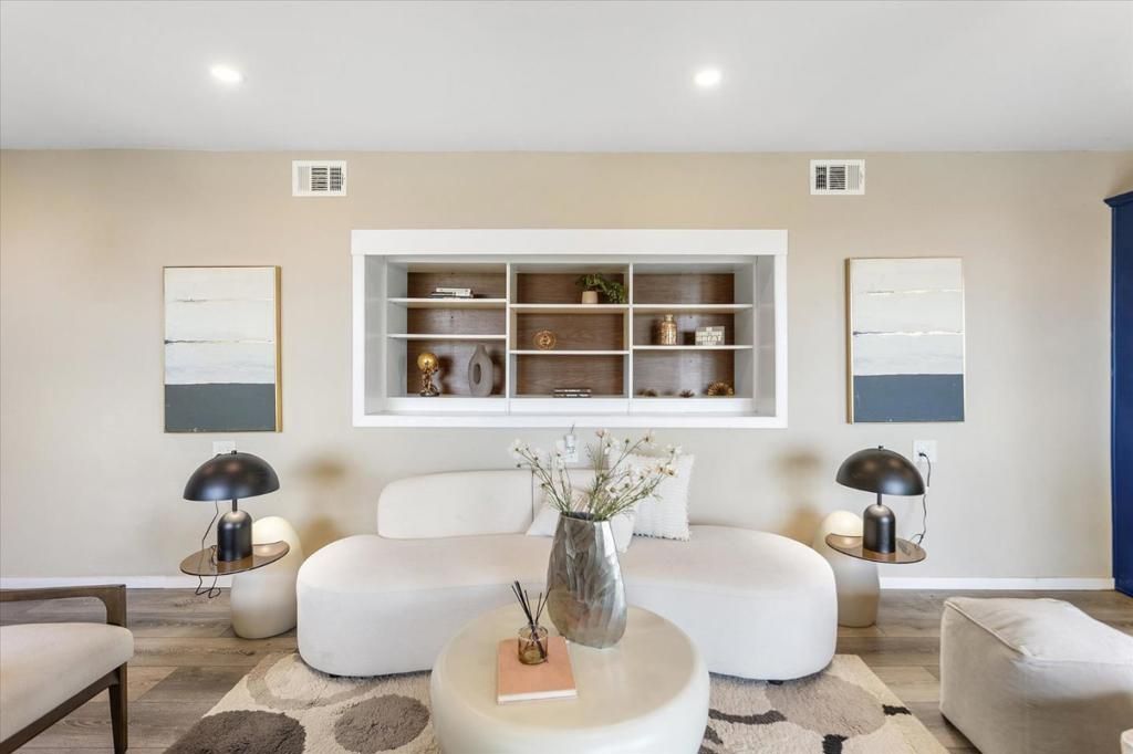 Image 29 of property listing at 13901 Skyline Boulevard, Oakland, CA 94619