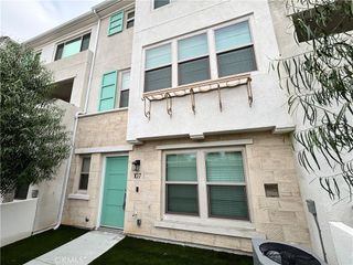 107 E Knox, La Habra, CA 90631