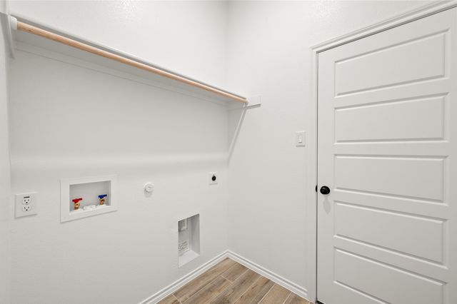 906 Madeline Lane, Cleburne, TX 76033